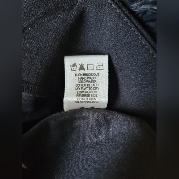 Feathered Black jumpsuit - Picture 7 of 9